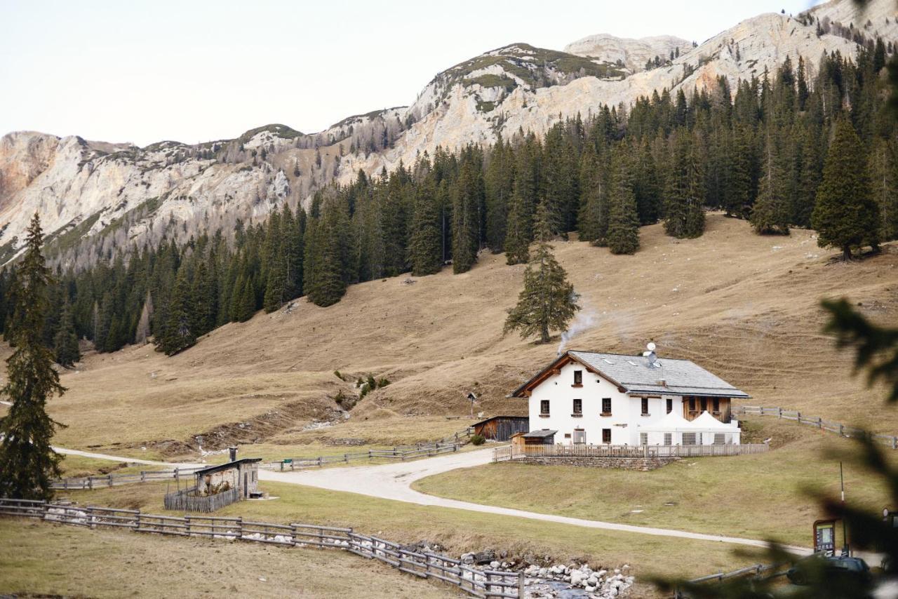 Lodge Rifugio Malga Ra Stua *